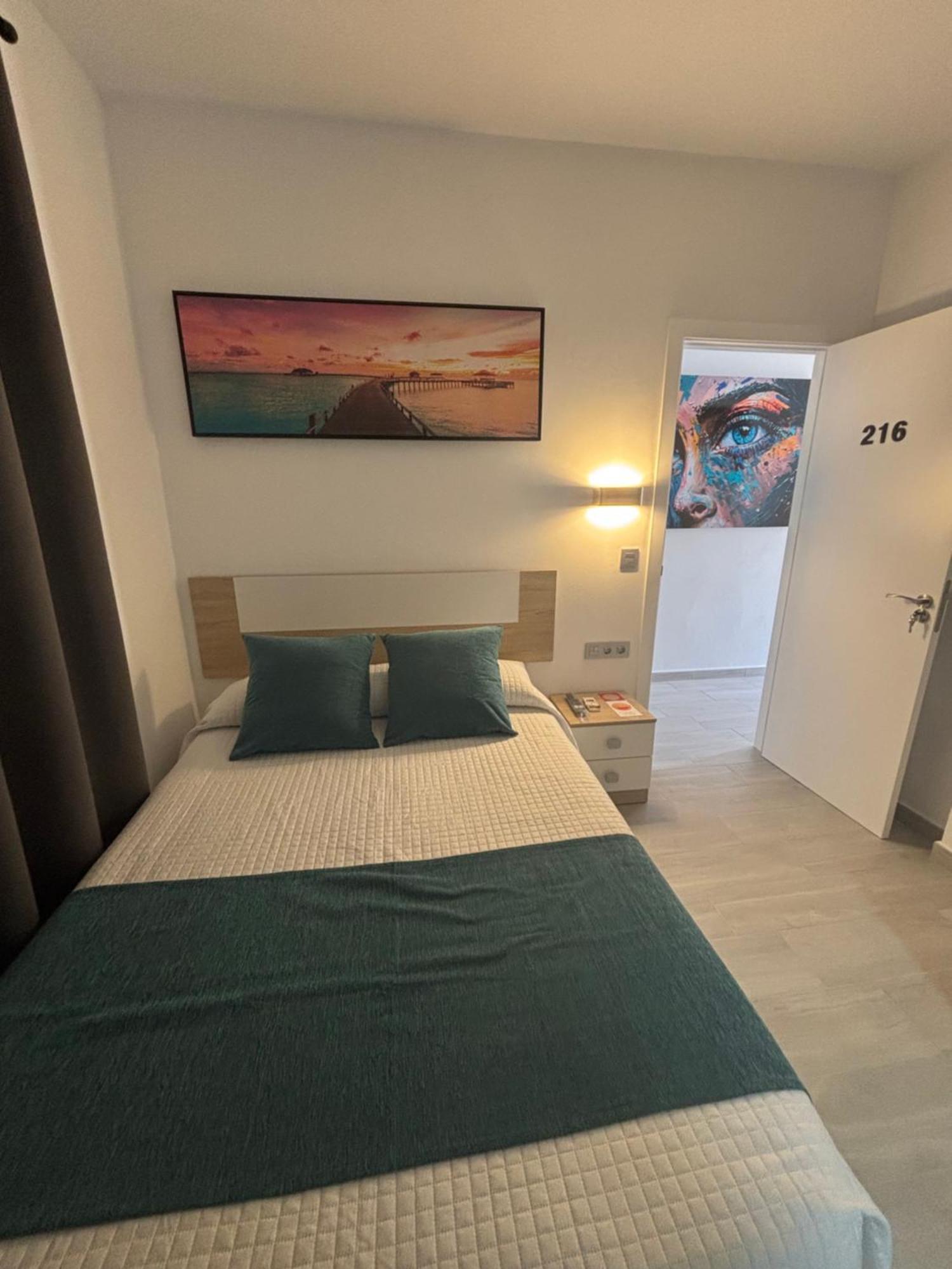 Hostal Los Mellizos 콘일데라프론테라 외부 사진