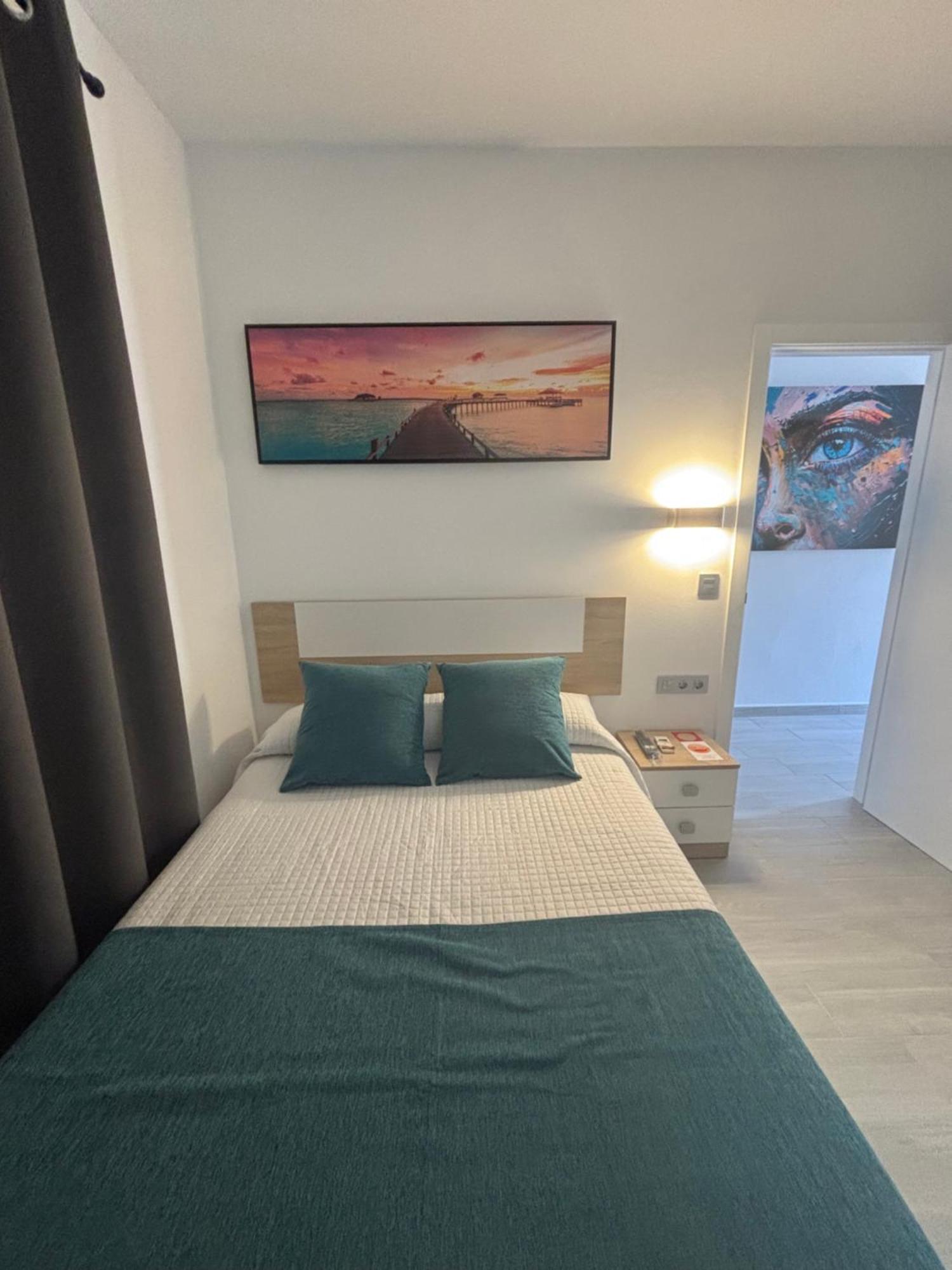 Hostal Los Mellizos 콘일데라프론테라 외부 사진