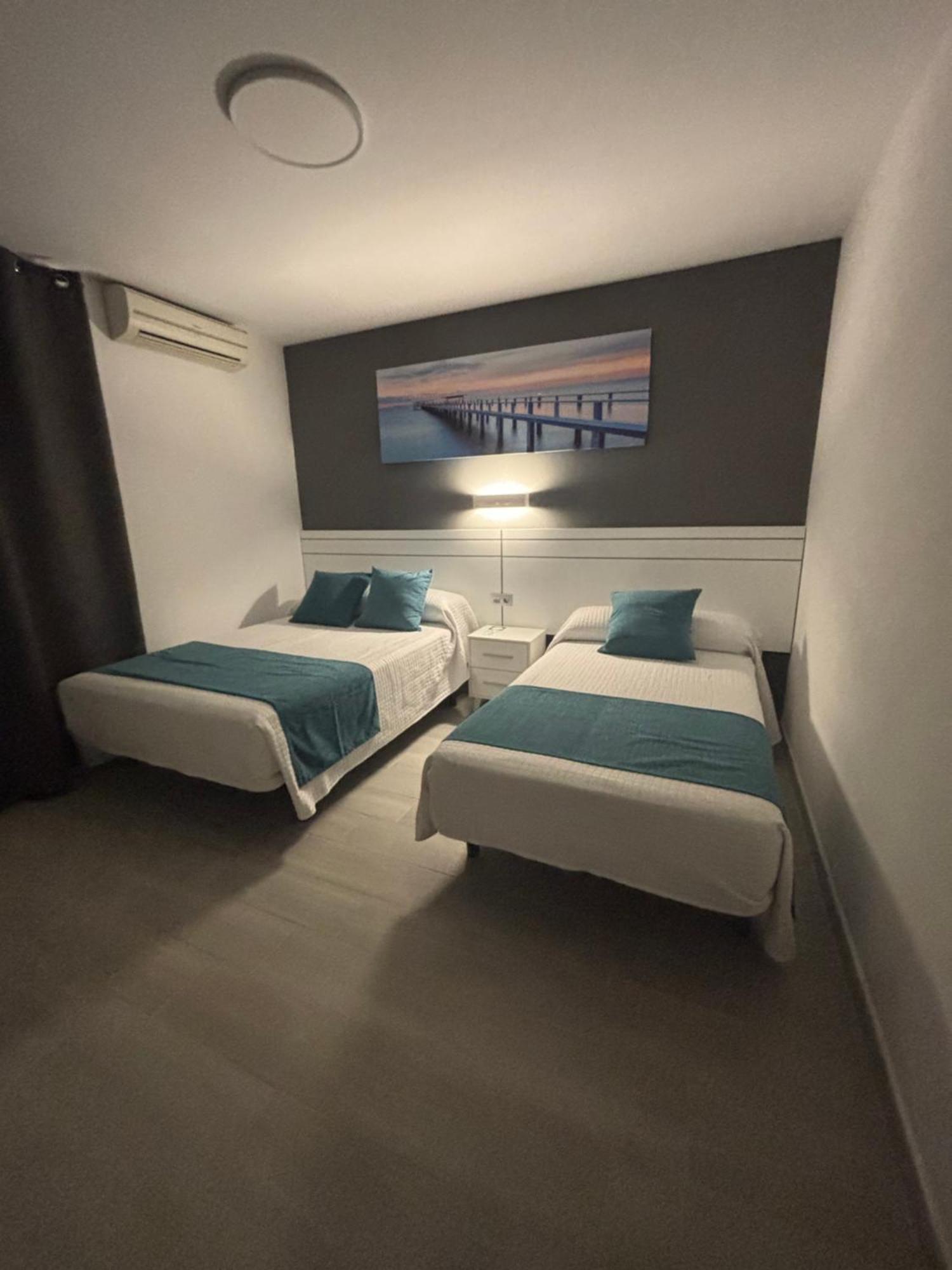 Hostal Los Mellizos 콘일데라프론테라 외부 사진