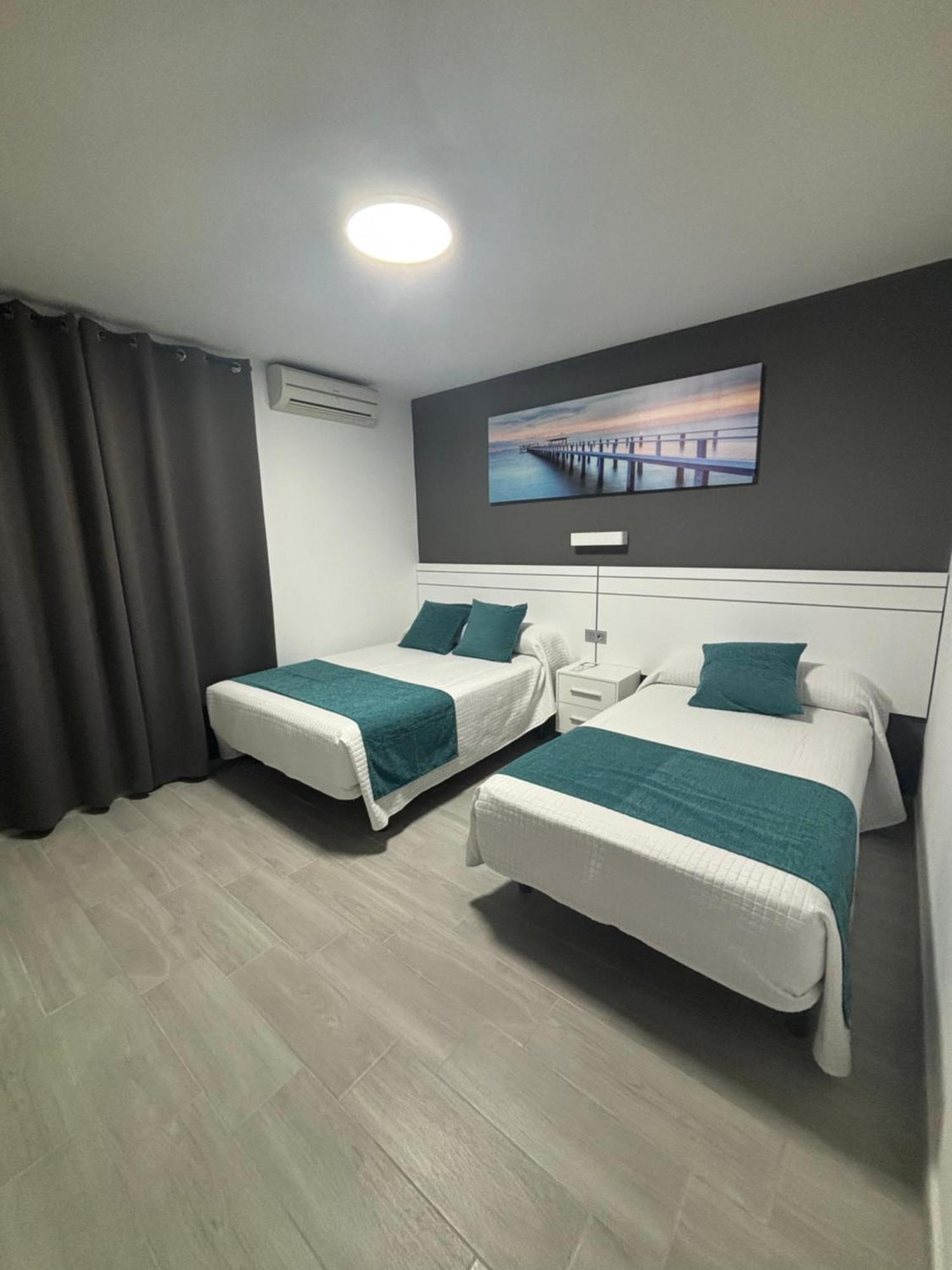 Hostal Los Mellizos 콘일데라프론테라 외부 사진