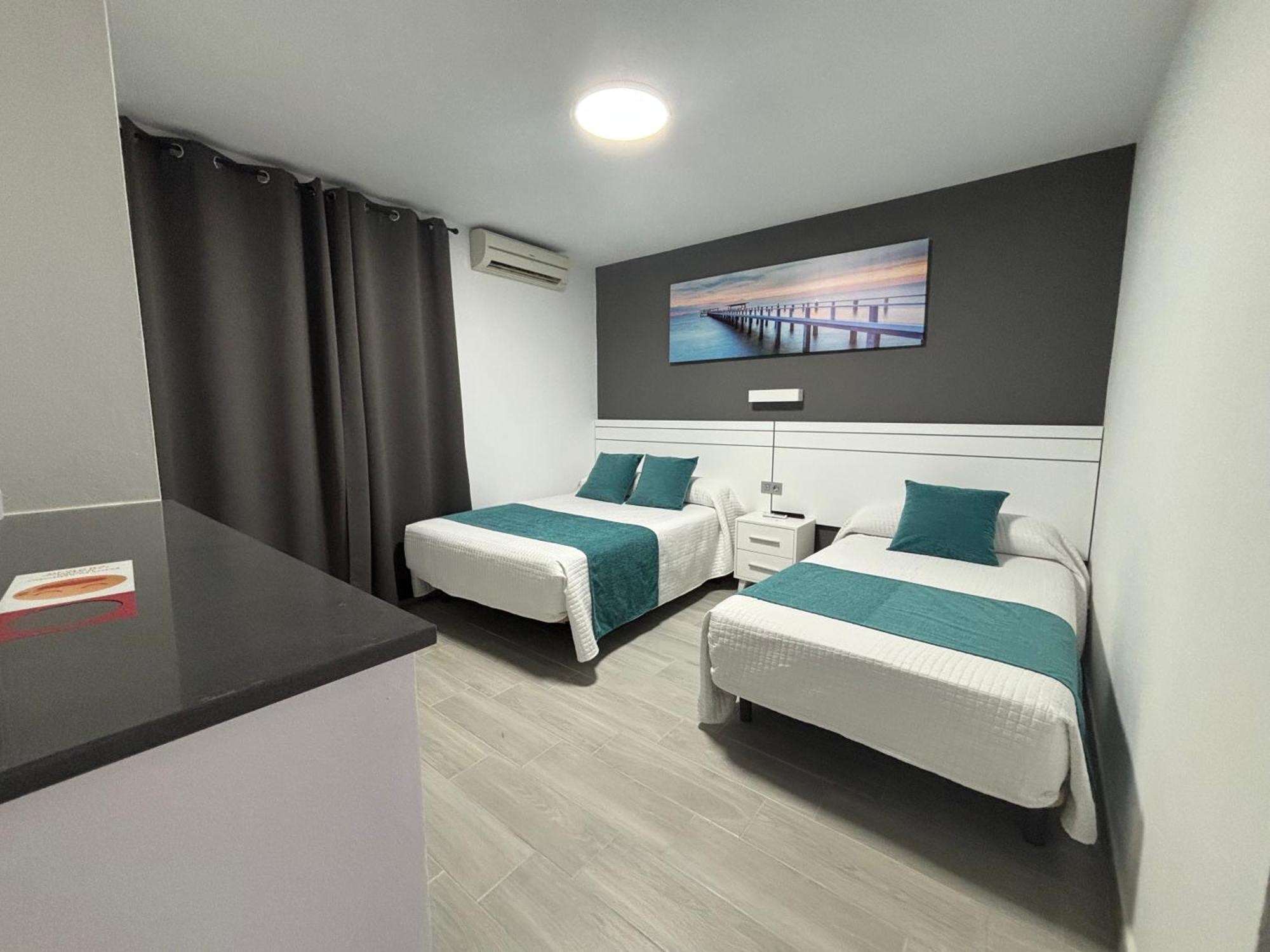 Hostal Los Mellizos 콘일데라프론테라 외부 사진