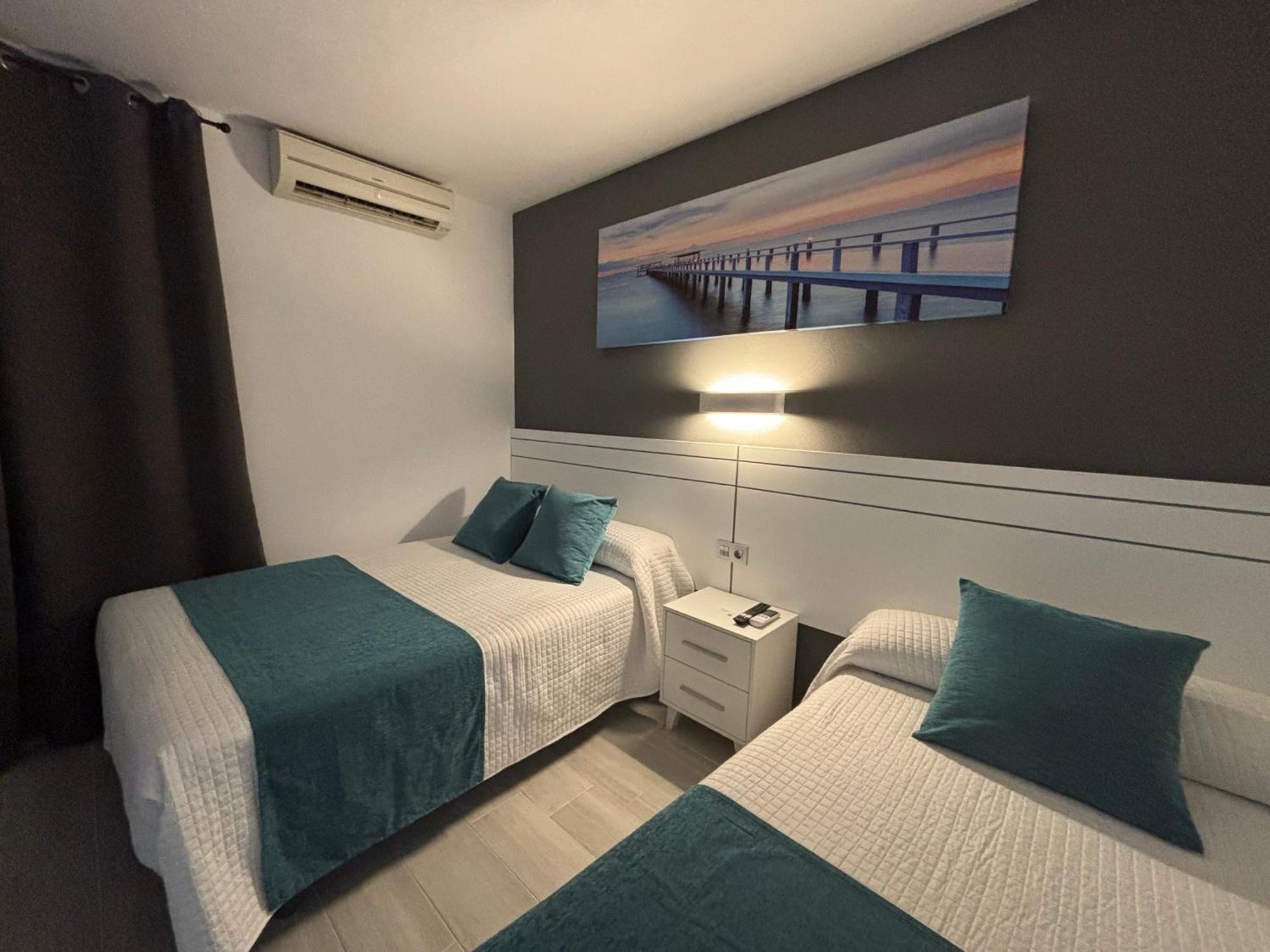 Hostal Los Mellizos 콘일데라프론테라 외부 사진