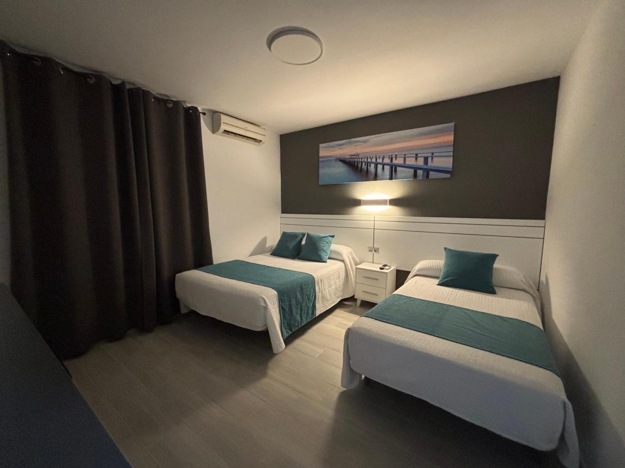 Hostal Los Mellizos 콘일데라프론테라 외부 사진
