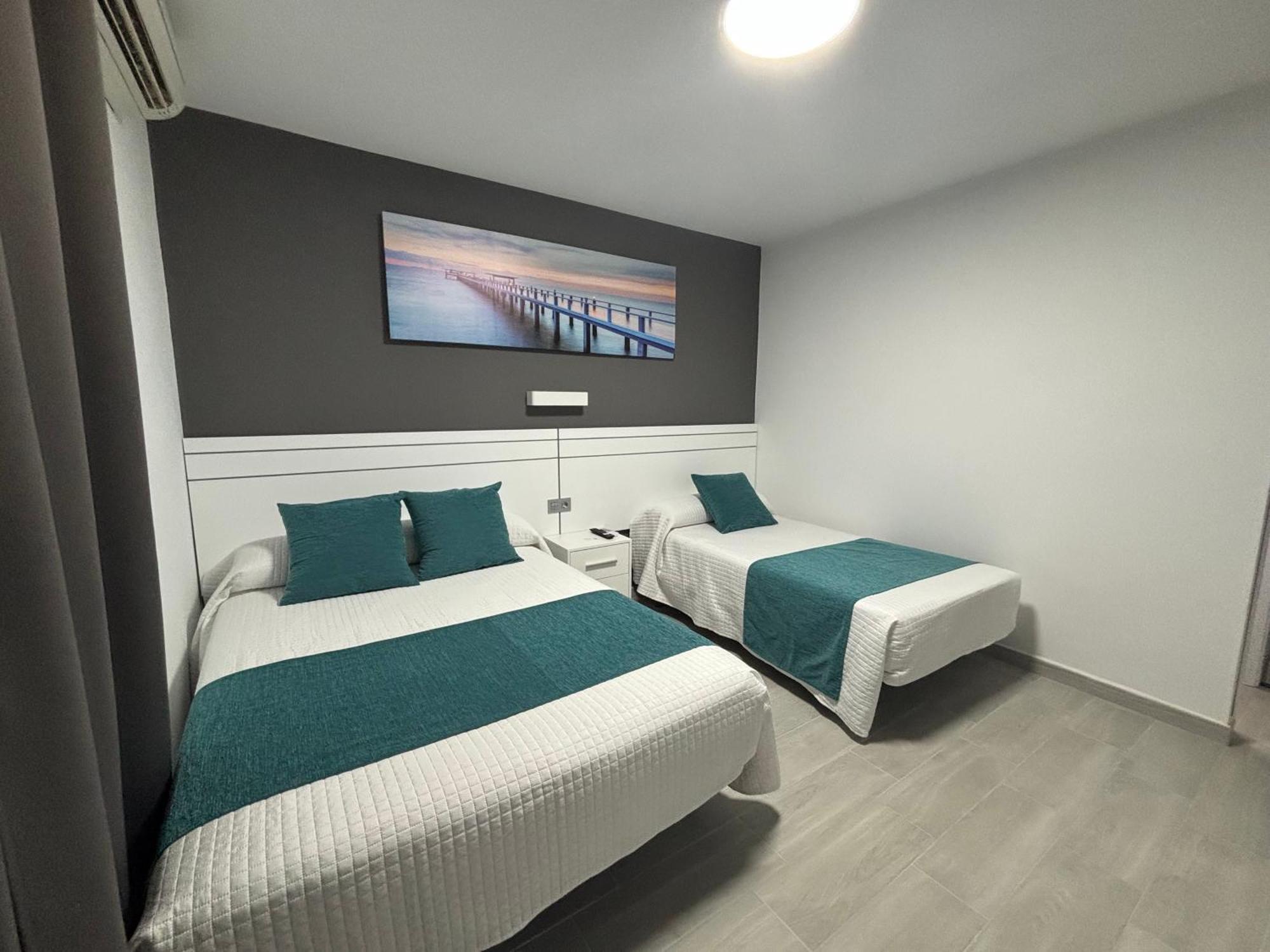 Hostal Los Mellizos 콘일데라프론테라 외부 사진